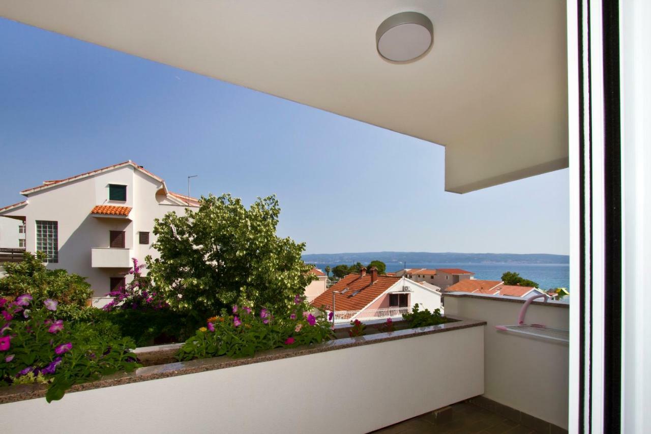 Apartment Topic Near The Beach Podstrana Exterior foto